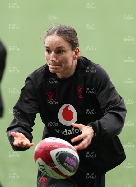 170426 - Wales Women Captain’s Run - Jasmine Joyce during Captain’s Run ahead of the Women’s 6 Nations match against France