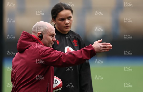 170426 - Wales Women Captain’s Run -  Sean Lynn, Wales Women head coach with Jorja Aiono during Captain’s Run ahead of the Women’s 6 Nations match against France