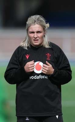 170926 Wales Women Rugby Captain’s Run - Wales co-captain Alex Callender during Wales Captain’s Run at Cardiff Arms Park ahead of their WXV match against South Africa