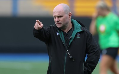 170926 Wales Women Rugby Captain’s Run - Sean Lynn, Wales Head coach during Wales Captain’s Run at Cardiff Arms Park ahead of their WXV match against South Africa