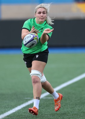 170926 Wales Women Rugby Captain’s Run - Wales co-captain Alex Callender during Wales Captain’s Run at Cardiff Arms Park ahead of their WXV match against South Africa