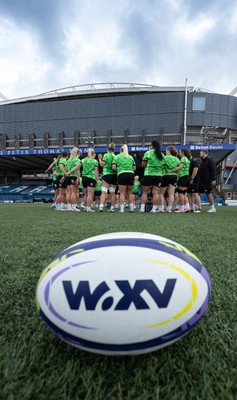170926 Wales Women Rugby Captain’s Run - The Wales Women’s team huddle up during Wales Captain’s Run at Cardiff Arms Park ahead of their WXV match against South Africa