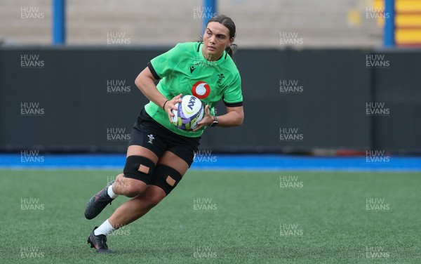 170926 Wales Women Rugby Captain’s Run - Bryonie King during Wales Captain’s Run at Cardiff Arms Park ahead of their WXV match against South Africa