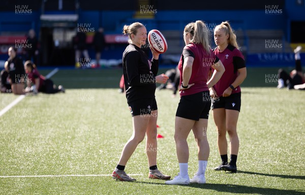  200424 - Wales Women Captains Run -Carys Cox, Courtney Keight and Catherine Richards during Captains Run ahead of Wales’ Guinness 6 Nations match against France