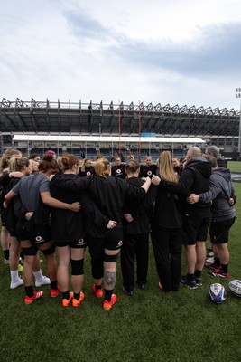 210325  Wales Women Rugby Captain’s Run - The Wales Women’s Squad huddle up during Captain’s Run at The Hive Stadium Edinburgh ahead of the opening match of the Women’s 6 Nations against Scotland