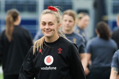 210325  Wales Women Rugby Captain’s Run - Hannah Jones during Captain’s Run at The Hive Stadium Edinburgh ahead of the opening match of the Women’s 6 Nations against Scotland