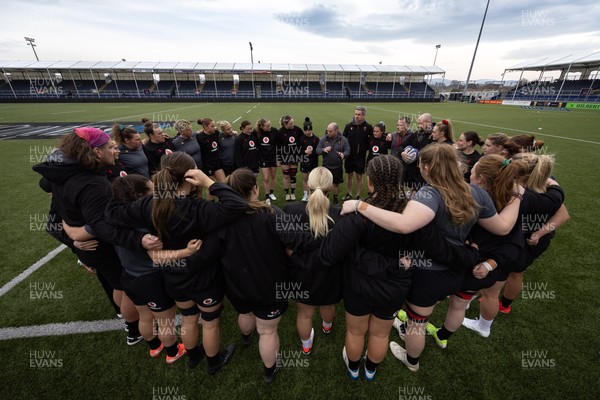 210325  Wales Women Rugby Captain’s Run - The Wales Women’s Squad huddle up during Captain’s Run at The Hive Stadium Edinburgh ahead of the opening match of the Women’s 6 Nations against Scotland