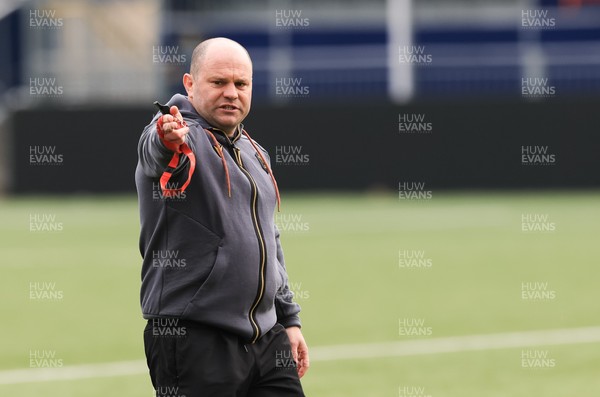 210325  Wales Women Rugby Captain’s Run - Sean Lynn, Wales Women head coach during Captain’s Run at The Hive Stadium Edinburgh ahead of the opening match of the Women’s 6 Nations against Scotland