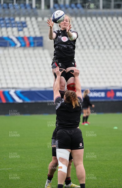 220423 - Wales Women Rugby Captains Run - Abbie Fleming during Captain’s Run at the Stade des Alpes in Grenoble ahead of the TicTok Women’s 6 Nations match against France