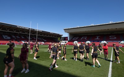 240426 - Wales Women’s Rugby Captain’s Run -The Wales team during Captain’s Run at Ashton Gate, ahead of the Women’s 6 Nations match against England