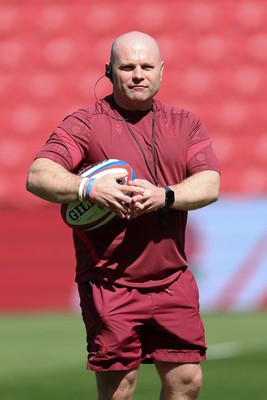 240426 - Wales Women’s Rugby Captain’s Run - Sean Lynn, Wales Women head coach during Captain’s Run at Ashton Gate, ahead of the Women’s 6 Nations match against England