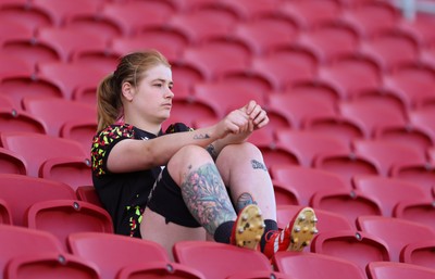 240426 - Wales Women’s Rugby Captain’s Run - Bethan Lewis during Captain’s Run at Ashton Gate, ahead of the Women’s 6 Nations match against England