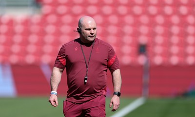 240426 - Wales Women’s Rugby Captain’s Run - Sean Lynn, Wales Women head coach during Captain’s Run at Ashton Gate, ahead of the Women’s 6 Nations match against England