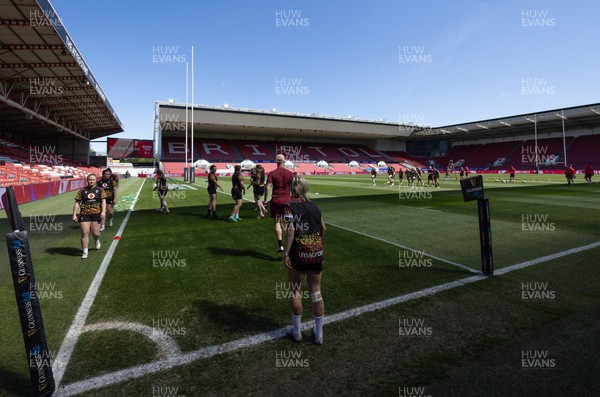 240426 - Wales Women’s Rugby Captain’s Run - Wales warm up during Captain’s Run at Ashton Gate, ahead of the Women’s 6 Nations match against England
