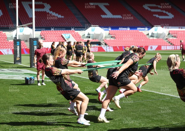 240426 - Wales Women’s Rugby Captain’s Run -The Wales team during Captain’s Run at Ashton Gate, ahead of the Women’s 6 Nations match against England