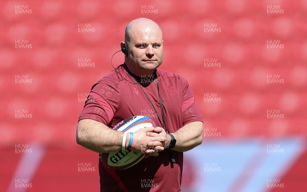 240426 - Wales Women’s Rugby Captain’s Run - Sean Lynn, Wales Women head coach during Captain’s Run at Ashton Gate, ahead of the Women’s 6 Nations match against England