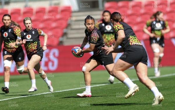 240426 - Wales Women’s Rugby Captain’s Run - Jenna De Vera during Captain’s Run at Ashton Gate, ahead of the Women’s 6 Nations match against England