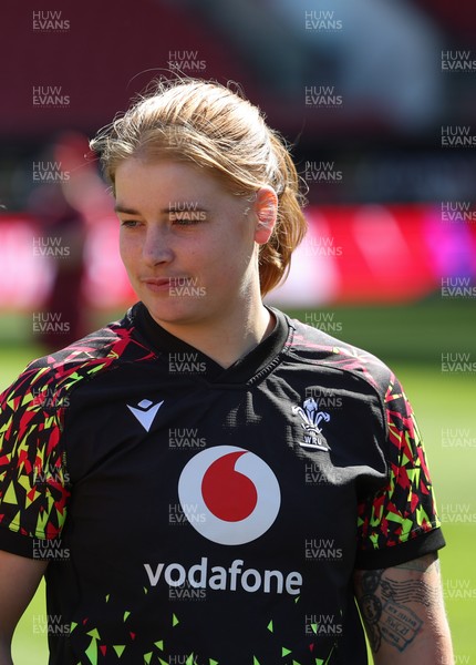 240426 - Wales Women’s Rugby Captain’s Run - Bethan Lewis during Captain’s Run at Ashton Gate, ahead of the Women’s 6 Nations match against England