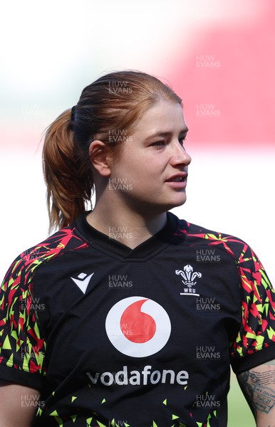 240426 - Wales Women’s Rugby Captain’s Run - Bethan Lewis during Captain’s Run at Ashton Gate, ahead of the Women’s 6 Nations match against England