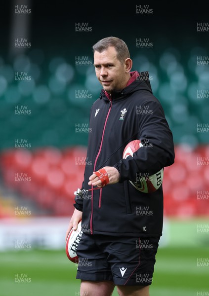 260424 - Wales Women Rugby Captain’s Run - Ioan Cunningham, Wales Women head coach, during Captain’s Run at the Principality Stadium ahead of Wales’ Guinness Women’s 6 Nations match against Italy 