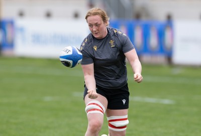 260425 - Wales Women Captains Run - Abbie Fleming during Captains Run ahead of Wales’ final Guinness Women’s Six Nations match against Italy