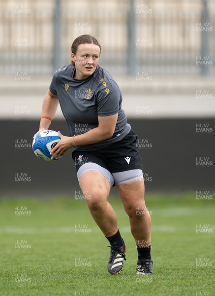 260425 - Wales Women Captains Run - Lleucu George during Captains Run ahead of Wales’ final Guinness Women’s Six Nations match against Italy