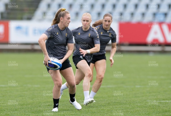 260425 - Wales Women Captains Run - Hannah Jones, Catherine Richards and Lisa Neumann during Captains Run ahead of Wales’ final Guinness Women’s Six Nations match against Italy