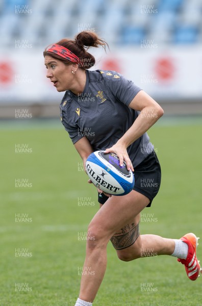 260425 - Wales Women Captains Run - Georgia Evans during Captains Run ahead of Wales’ final Guinness Women’s Six Nations match against Italy