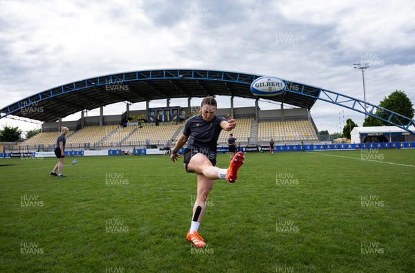 260425 - Wales Women Captains Run -Sian Jones during Captains Run ahead of Wales’ final Guinness Women’s Six Nations match against Italy