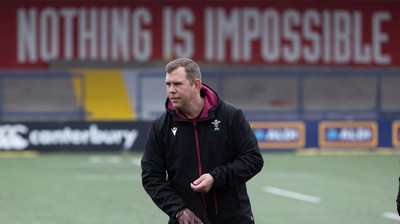 120424 - Wales Women Rugby Walkthrough - Ioan Cunningham, Wales Women head coach, during Captain’s Walkthrough and kickers session at Virgin Media Park, Cork, ahead of Wales’ Women’s 6 Nations match against Ireland