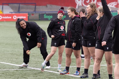 120424 - Wales Women Rugby Walkthrough - during Captains Walkthrough and kickers session at Virgin Media Park, Cork, ahead of Wales’ Women’s 6 Nations match against Ireland