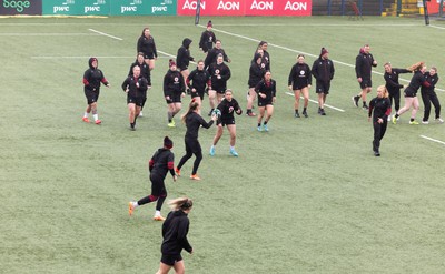 120424 - Wales Women Rugby Walkthrough - The Wales team walk through a session during Captain’s Walkthrough and kickers session at Virgin Media Park, Cork, ahead of Wales’ Women’s 6 Nations match against Ireland