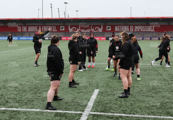 120424 - Wales Women Rugby Walkthrough - Wales players during Captains Walkthrough and kickers session at Virgin Media Park, Cork, ahead of Wales’ Women’s 6 Nations match against Ireland