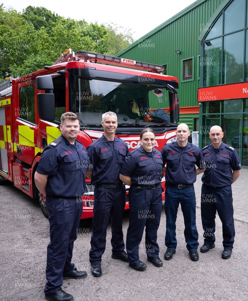 040526 - Wales Women Rugby with South Wales Fire Service - Wales International Squad member and South Wales Fire Service fire fighter Jenni Scoble brings her colleagues from Blue Watch Roath to meet and take part in team building with her Wales team members