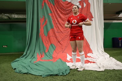 170325 - Wales Women Rugby  Squad Portraits Behind the scenes - Gwen Crabb