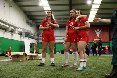 170325 - Wales Women Rugby  Squad Portraits Behind the scenes - Bryonie King, Gweannan Hopkins and Sian Jones