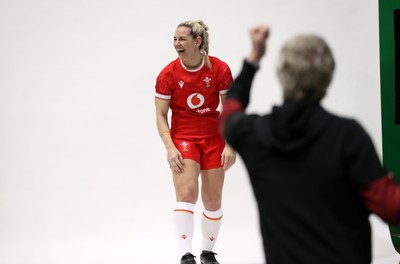 170325 - Wales Women Rugby  Squad Portraits Behind the scenes - Kerin Lake