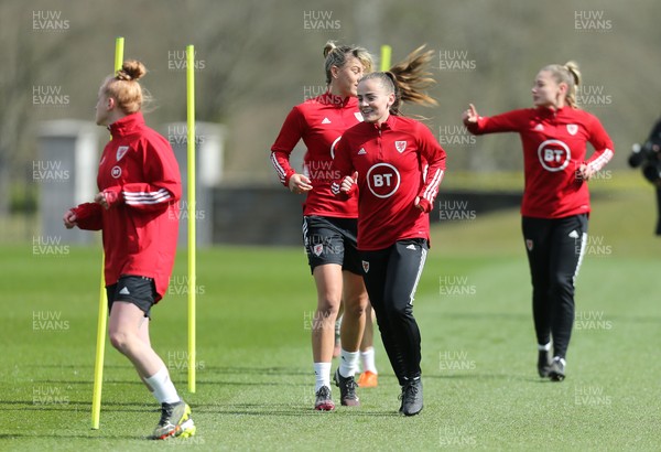 060421 Wales Women Football Training Session - Wales Women squad members warm up during training session ahead of their match against Canada