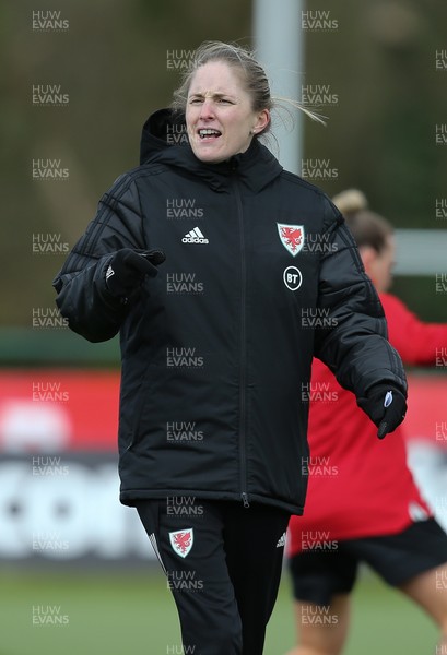 060421 Wales Women Football Training Session - New Wales Women football manager Gemma Grainger during training session ahead of their match against Canada
