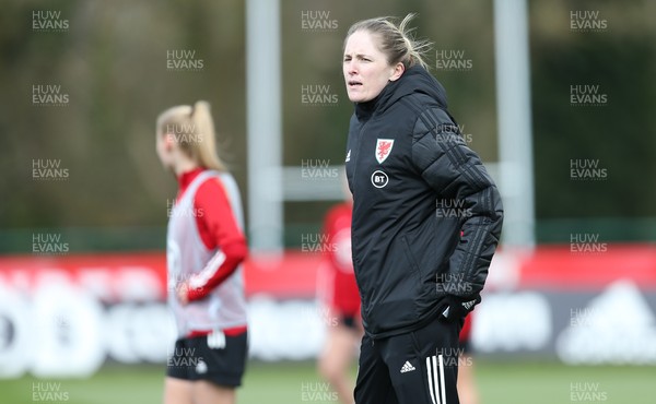 060421 Wales Women Football Training Session - New Wales Women manager Gemma Grainger during training session ahead of their match against Canada