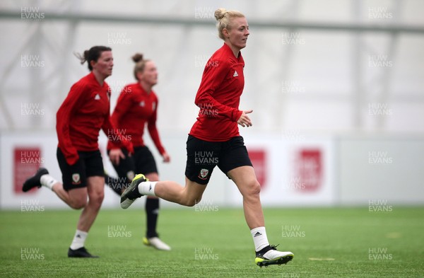 061119 - Wales Women Football Training - Sophie Ingle during training