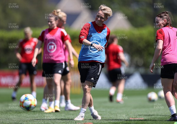 140621 - Wales Women Football Training - Jess Fishlock during training