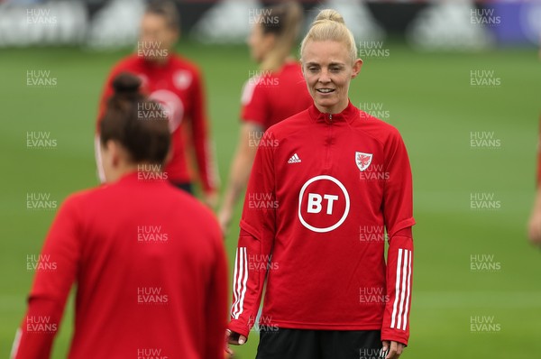 140921 - Wales Women Football Training Session - Sophie Ingle of Wales during a training session ahead of their opening 2023 FIFA Women’s World Cup Qualifying Round matches against Kazakhstan and Estonia