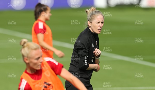 140921 - Wales Women Football Training Session - Wales manager Gemma Grainger during a training session ahead of Wales' opening 2023 FIFA Women’s World Cup Qualifying Round matches against Kazakhstan and Estonia