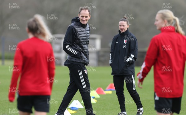170221 - Wales Women Football Training Session - Interim coach David Adams with interim assistant coach Loren Dykes during the Wales Women squad training session, the first since the departure of Jayne Ludlow as Wales national team manager