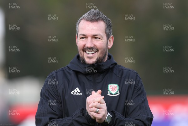 170221 - Wales Women Football Training Session - Interim assistant coach Matty Jones  during the Wales Women squad training session, the first since the departure of Jayne Ludlow as Wales national team manager