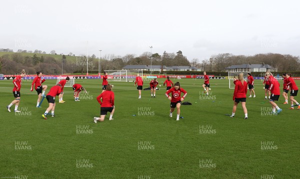 170221 - Wales Women Football Training Session - The Wales Women Football Squad warm up at a training session, their first since the departure of Jayne Ludlow as Wales national team manager