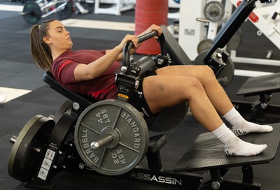 140426 - Wales Women Gym and Dojo Training session - Bryonie King during a gym session ahead of their match against France 