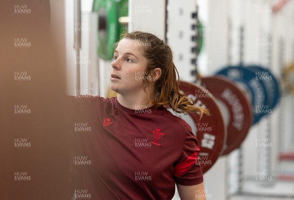 140426 - Wales Women Gym and Dojo Training session - Kate Williams during a gym session ahead of their match against France 