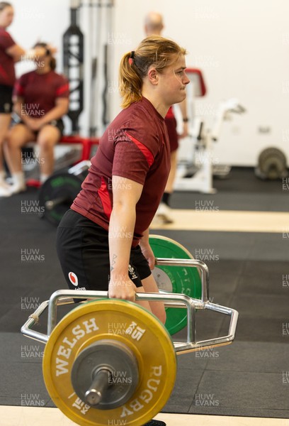 140426 - Wales Women Gym and Dojo Training session - Bethan Lewis during a gym session ahead of their match against France 